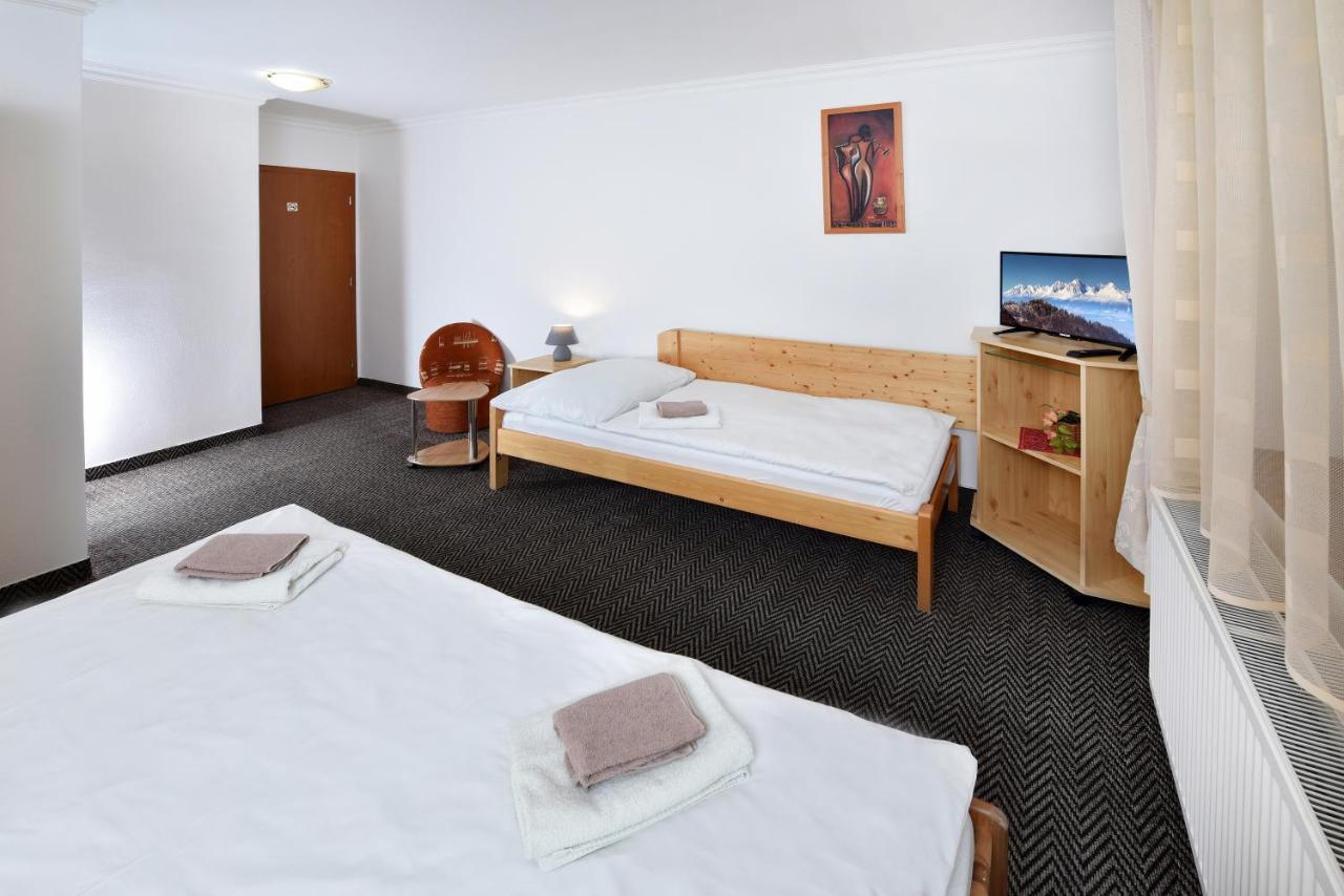 Vila Martina Poprad Bagian luar foto